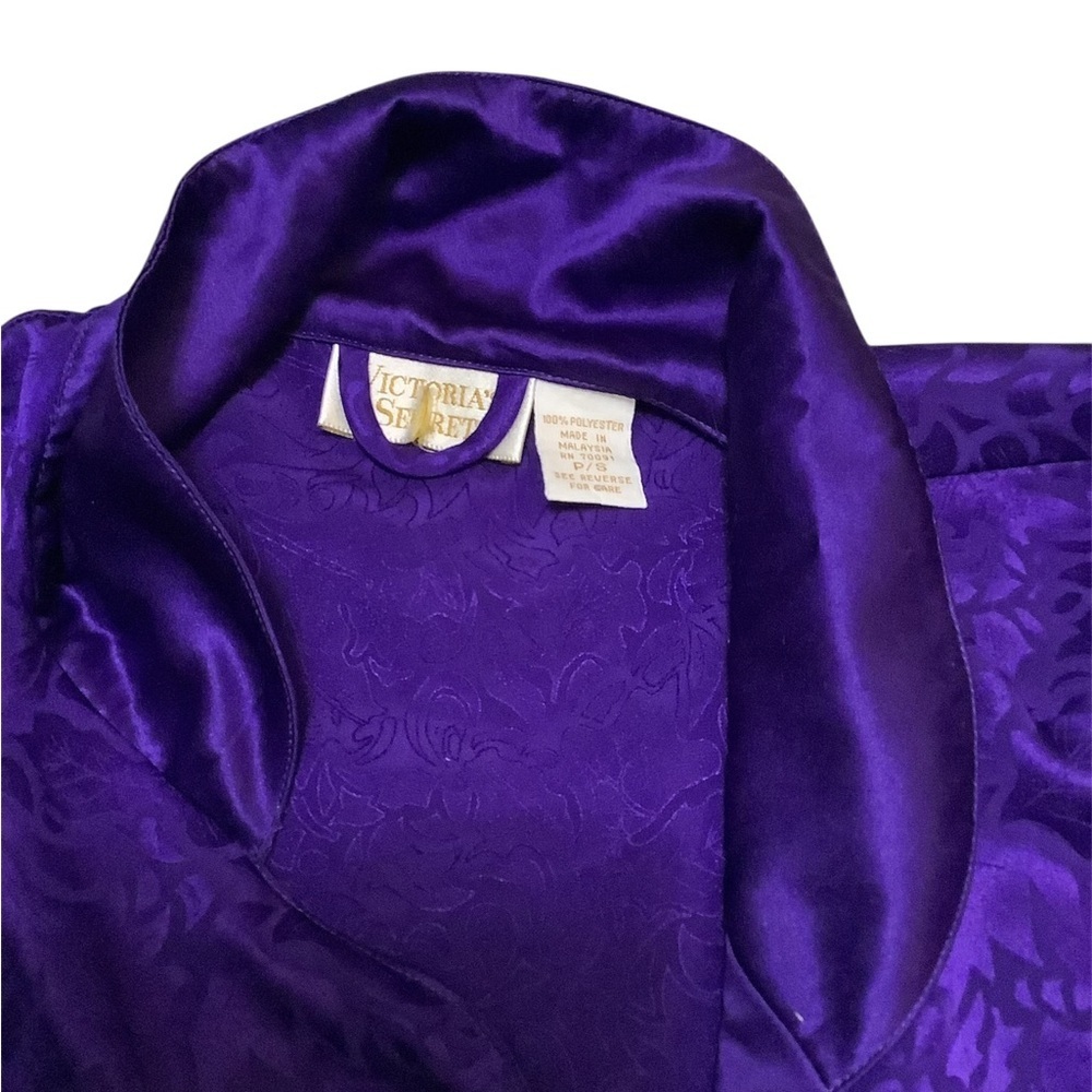 Vintage Victoria secret gold label Elegant Purple Satin glam robe - Picture 4 of 5